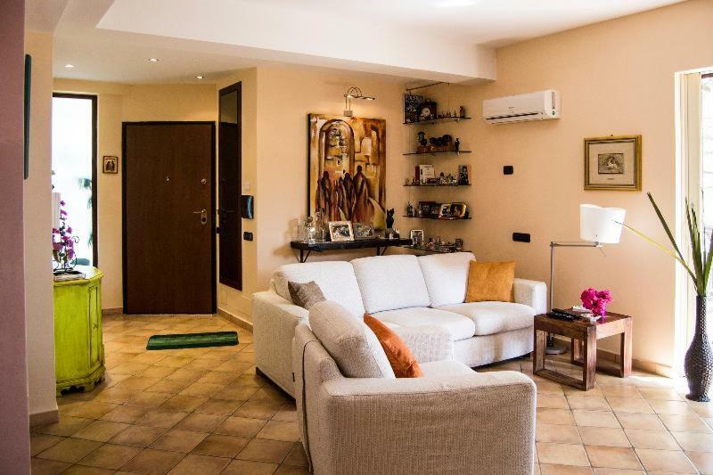 Casa Vacanze Gallodoro Letojanni Zewnętrze zdjęcie