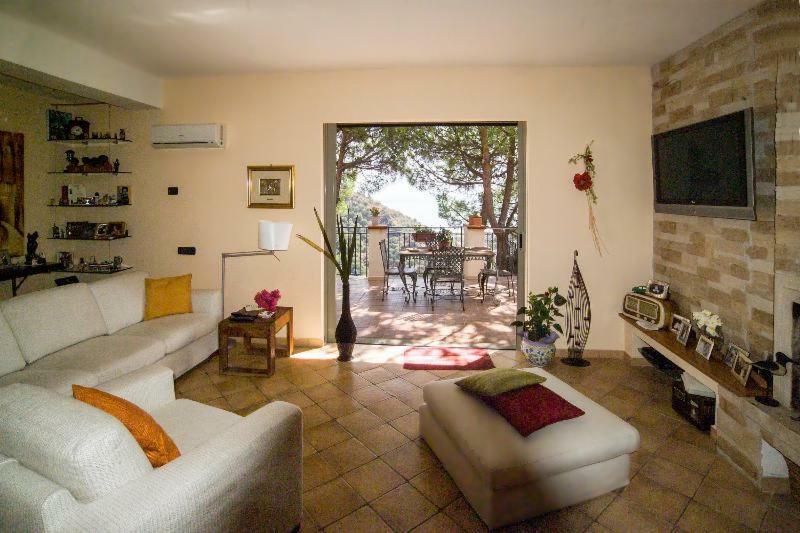 Casa Vacanze Gallodoro Letojanni Zewnętrze zdjęcie
